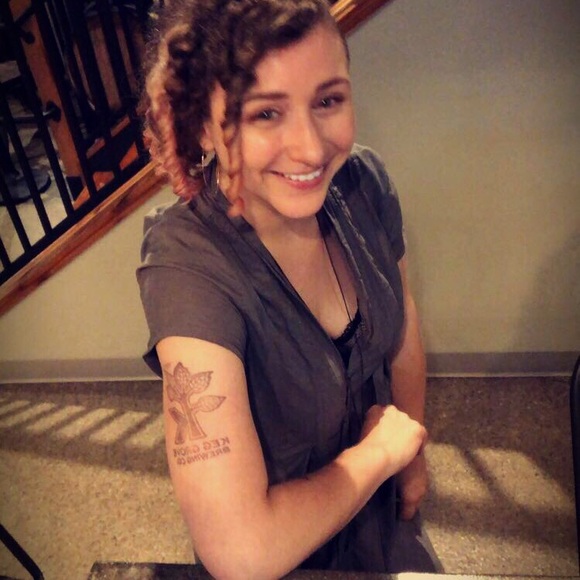 Meet your Posher, Hale - Picture 3 of 8